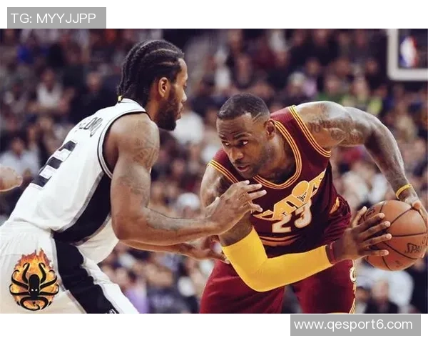 绿军记者惊叹湖勇对决中斯玛特与霍福德的奇妙对抗场景