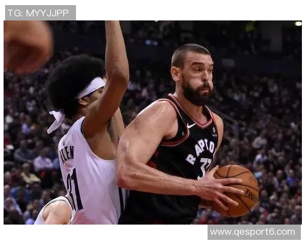 米罗称赞恩比德制造犯规能力防守时需特别谨慎小心应对 米罗称赞恩比德制造犯规能力防守时需特别谨慎小心应对