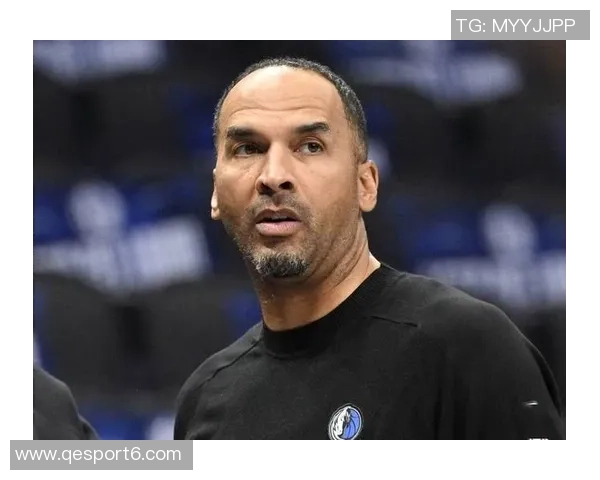 美网友热议湖人名宿哈里森支持呼声希望离任前能送加福德加入球队 美网友热议湖人名宿哈里森支持呼声希望离任前能送加福德加入球队